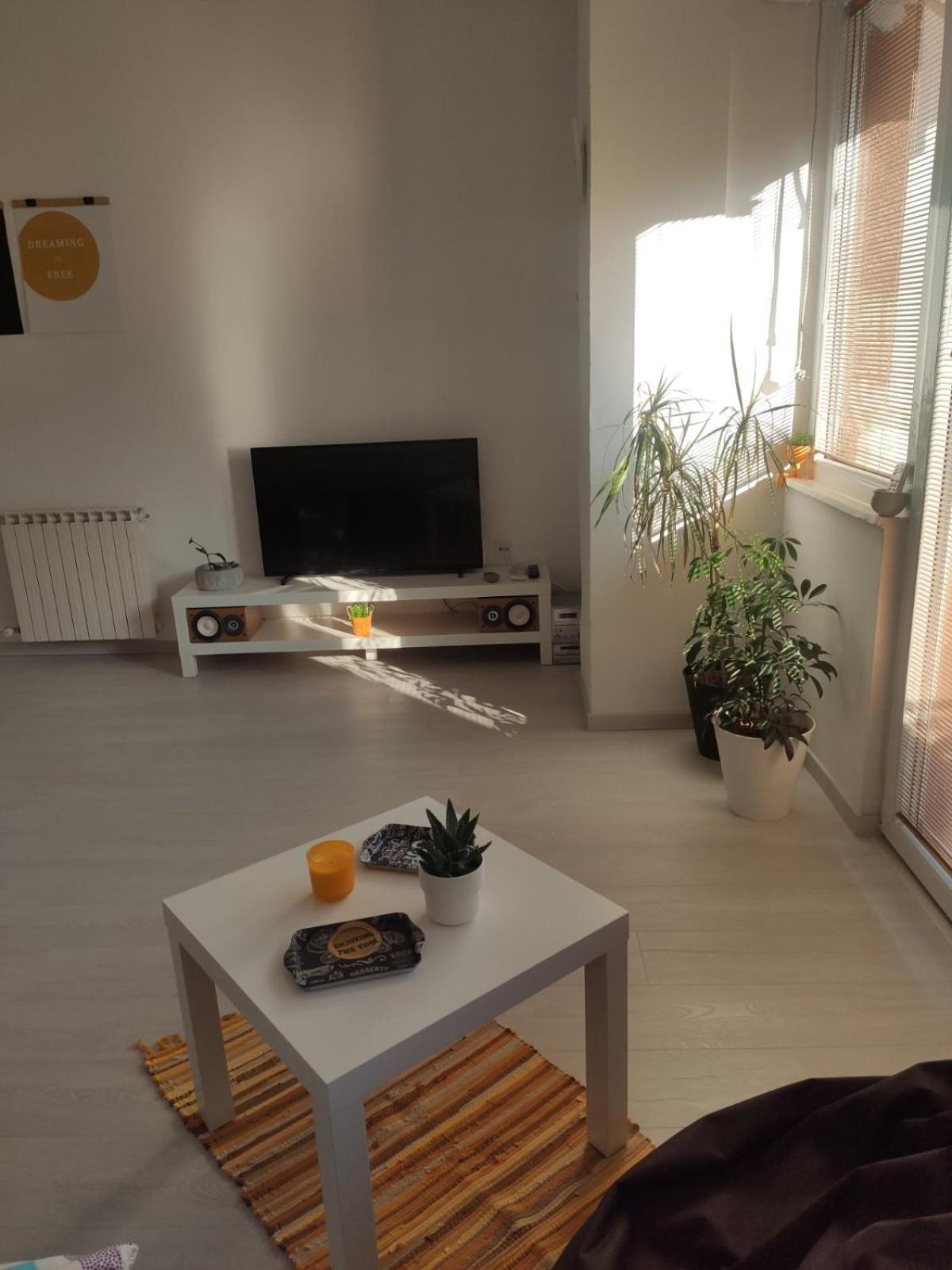 City Center White Apartment! Skopje Exterior photo